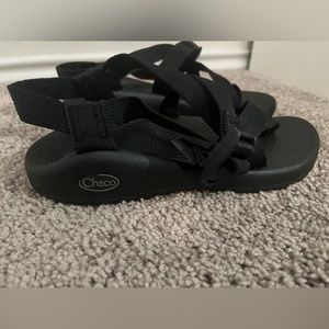 Chaco size 7 sandals with toe loop, excellent condition